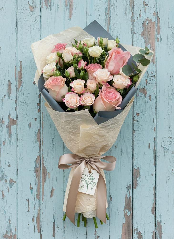 Букет цветов из: Розы в Мошково