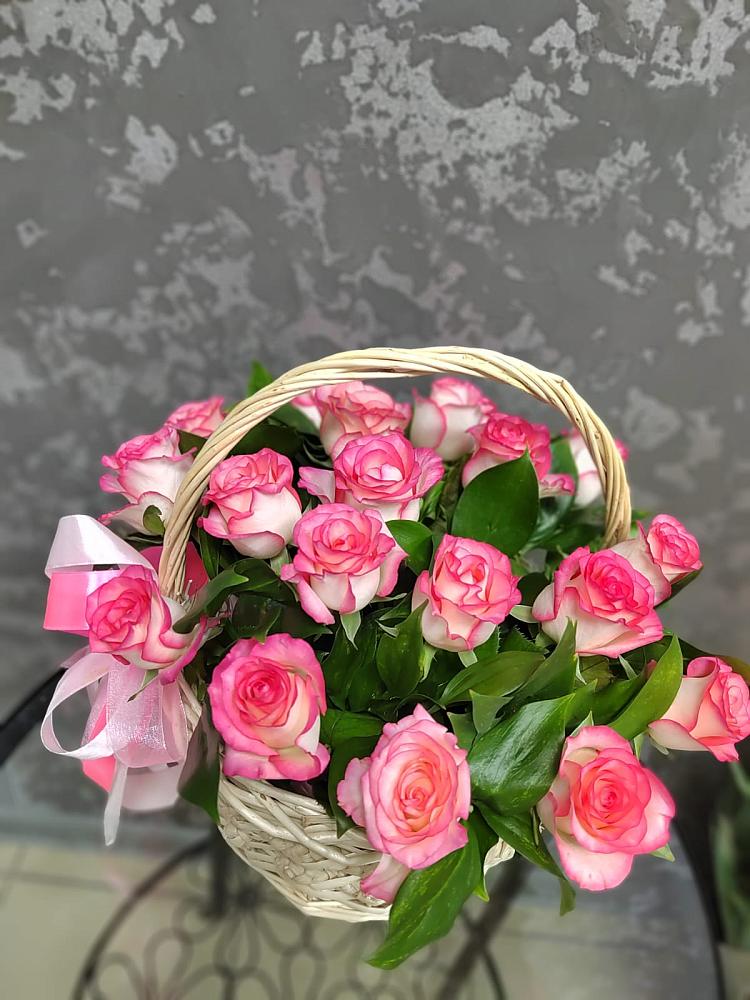 Цветочная композиция из Розы в корзине в Мошково