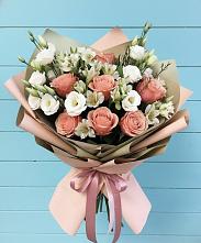 Букет цветов из:  Розы, Альстромерии и Лизиантусы в Мошково