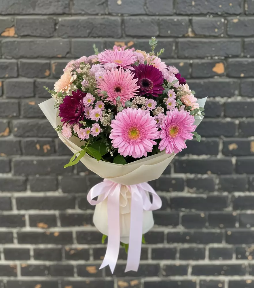 Букет цветов из: Герберы и Хризантемы в Мошково