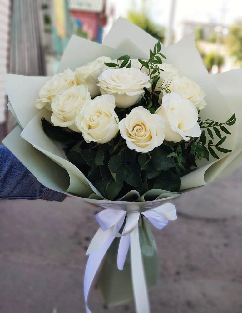 Букет Белые розы Проуд в Мошково