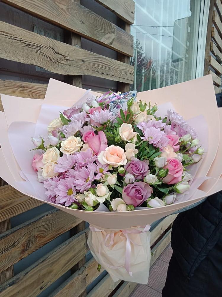 Букет цветов из: Розы и Хризантемы в Мошково