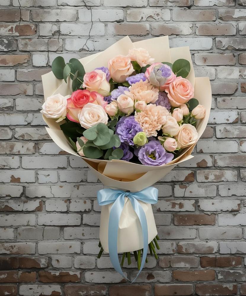 Букет цветов из: Розы, Лизиантусы и Гвоздики в Мошково