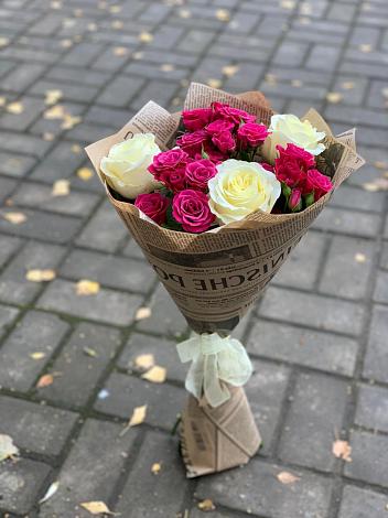 Букет цветов из: Розы в Мошково