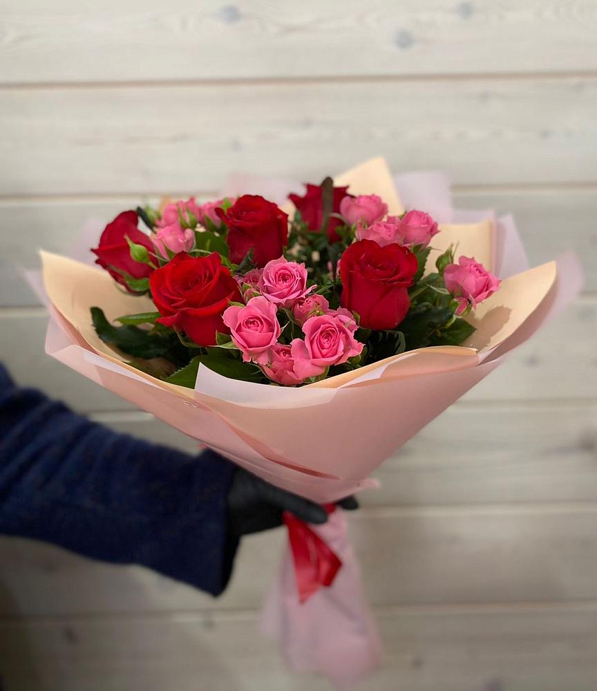 Букет цветов из: Розы в Мошково